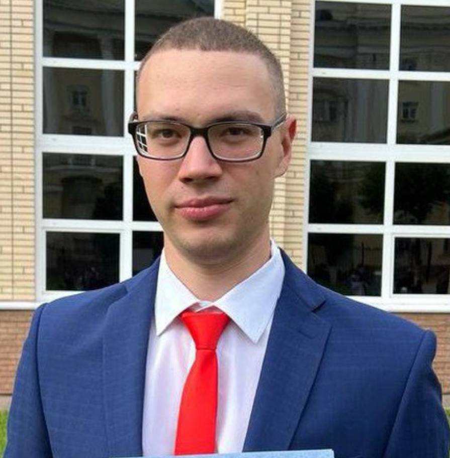 Новиков Антон Александрович.